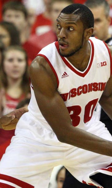 Vitto Brown scores career high, Badgers cruise past Siena